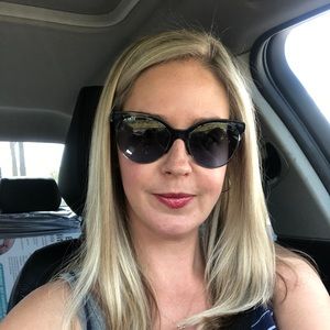 Meet your Posher, Courtney